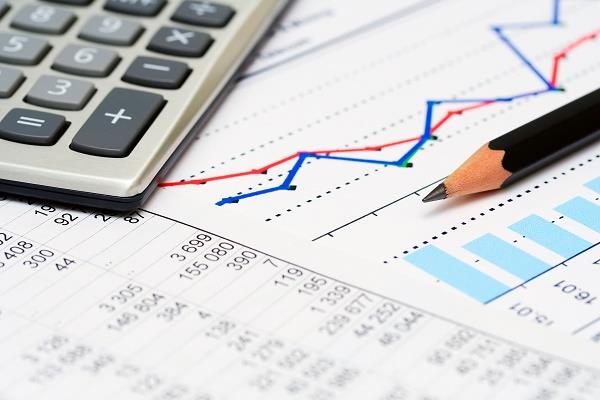 ارایه مدل تعیین میزان مخارج سرمایه ای در شرکت های پذیرفته شده در سازمان بورس اوراق بهادار تهران با استفاده از اطلاعات حسابداری