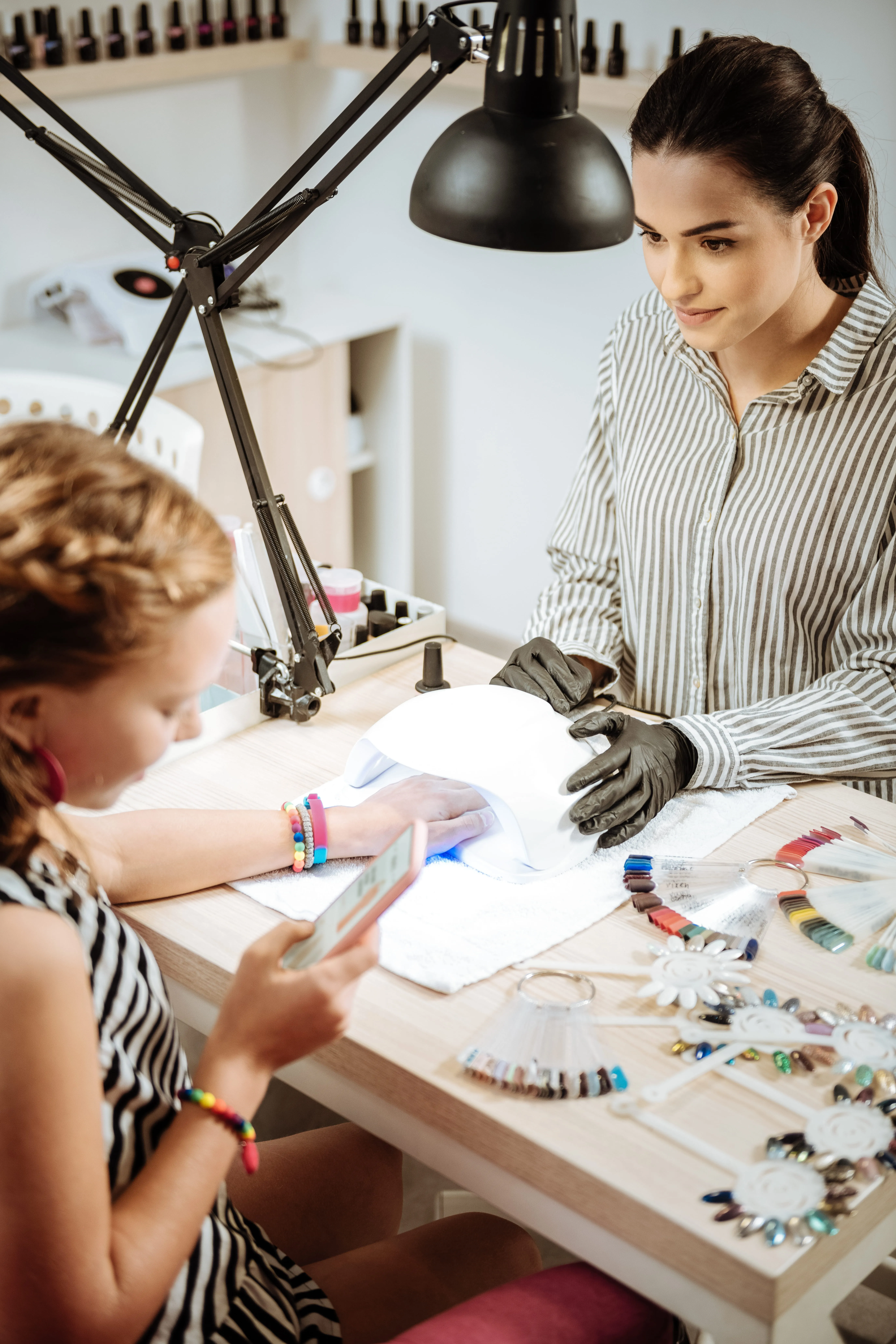 Mahsa Karimi - Independent Nail Artist