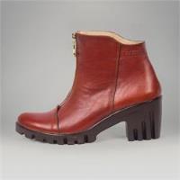 بوت زنانه چرم