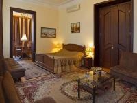 هتل 4 ستاره بریتیش هاوس تفلیس