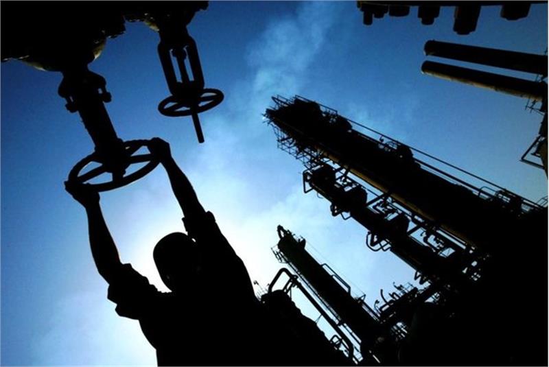 عراق تولید نفت از میدان ایرانی را آغاز کرد
