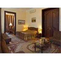 هتل 4 ستاره بریتیش هاوس تفلیس