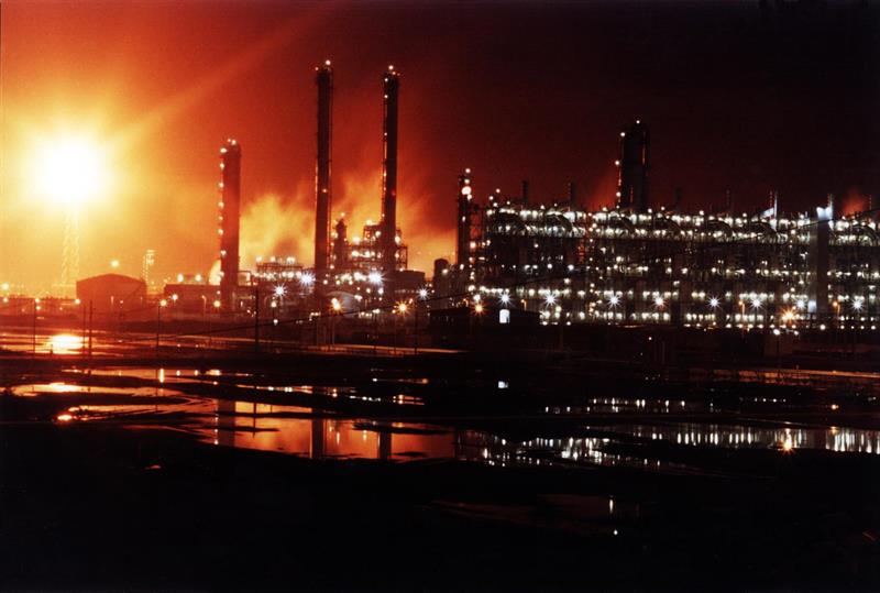 راه‌اندازی کامل پالایشگاه ستاره خلیج فارس می‌تواند کشور را از واردات بنزین خودکفا کند